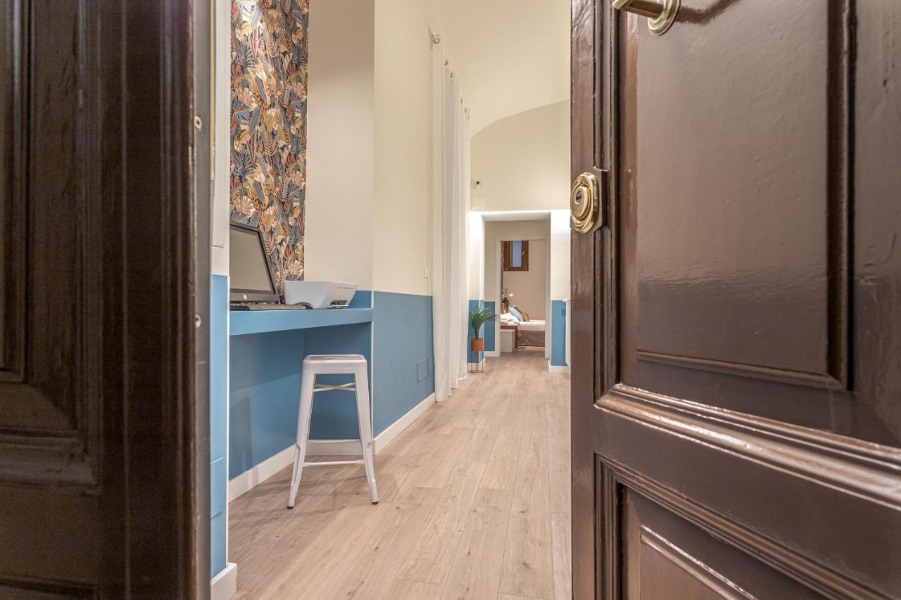 Vittoria Garden Suites Rome Exterior photo