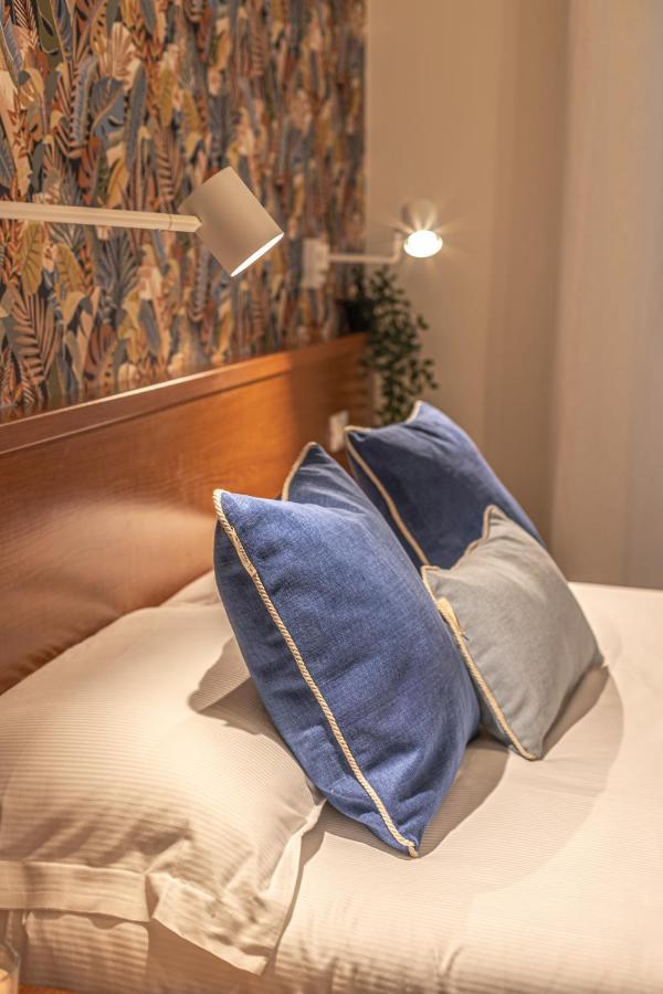 Vittoria Garden Suites Rome Exterior photo